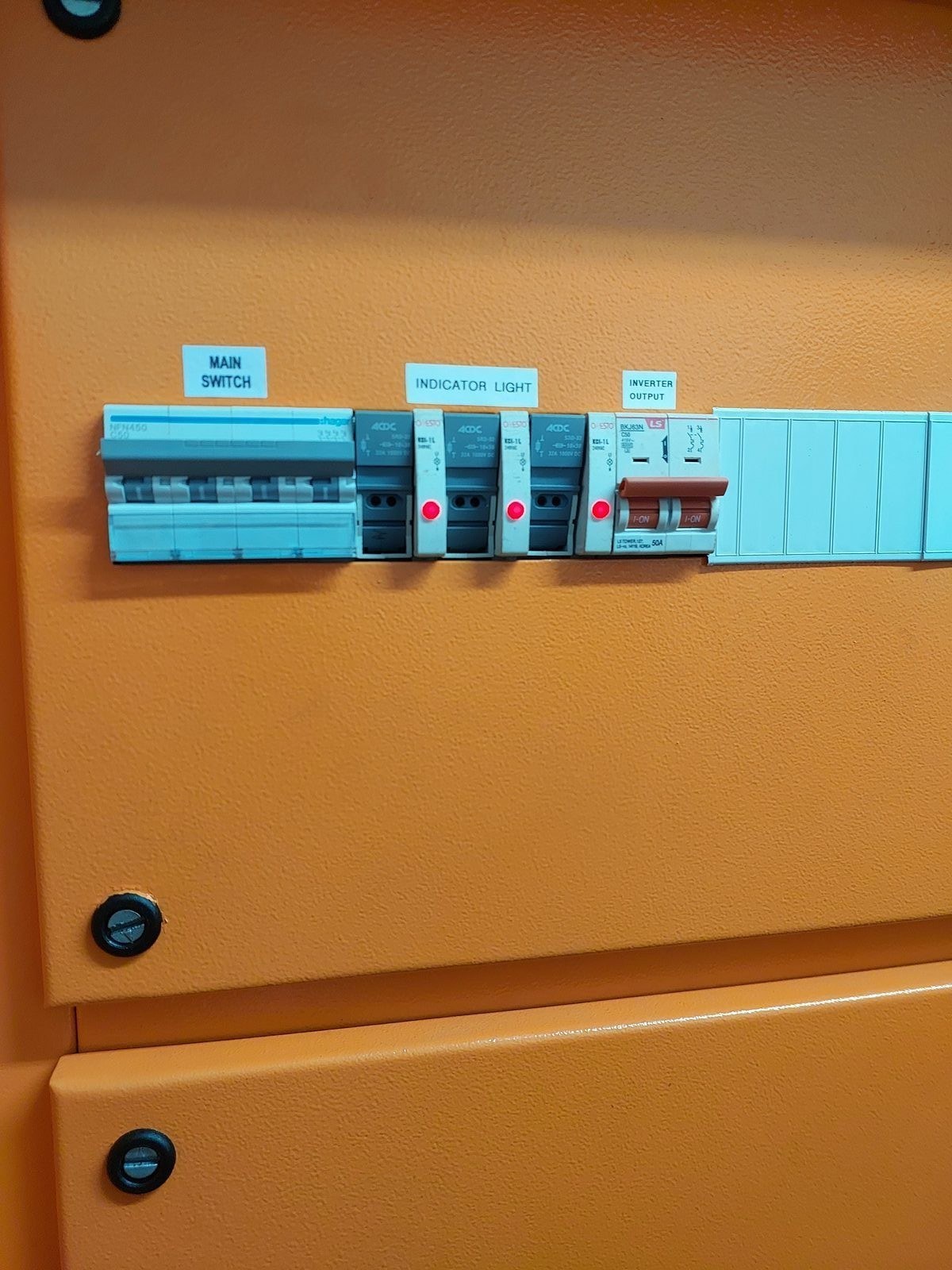 Large Farm Hybrid - 300 kVA